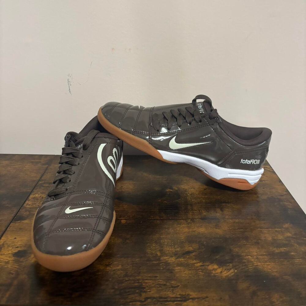 Nike total 90 brown size
